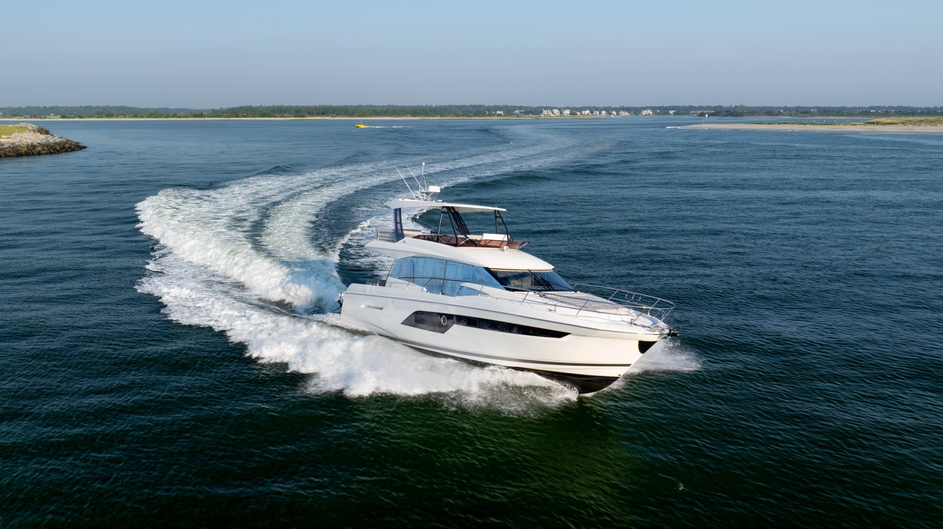 2024 Prestige 520
