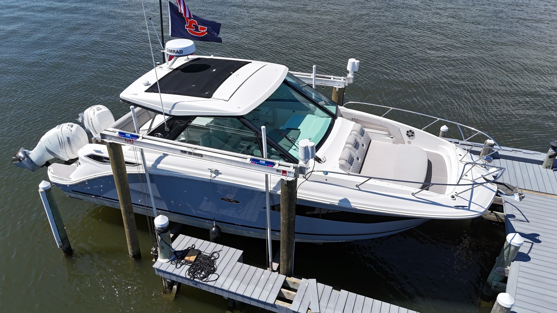 Sea Ray 320 Sundancer Yacht For Sale