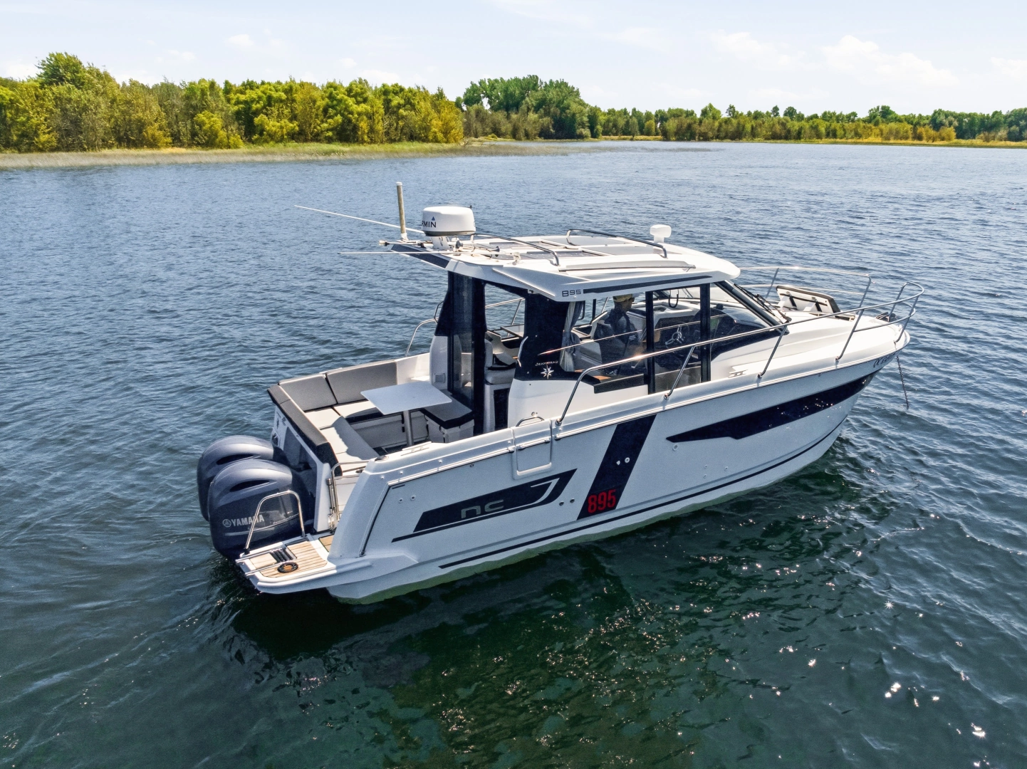 Jeanneau NC 895 Yacht For Sale