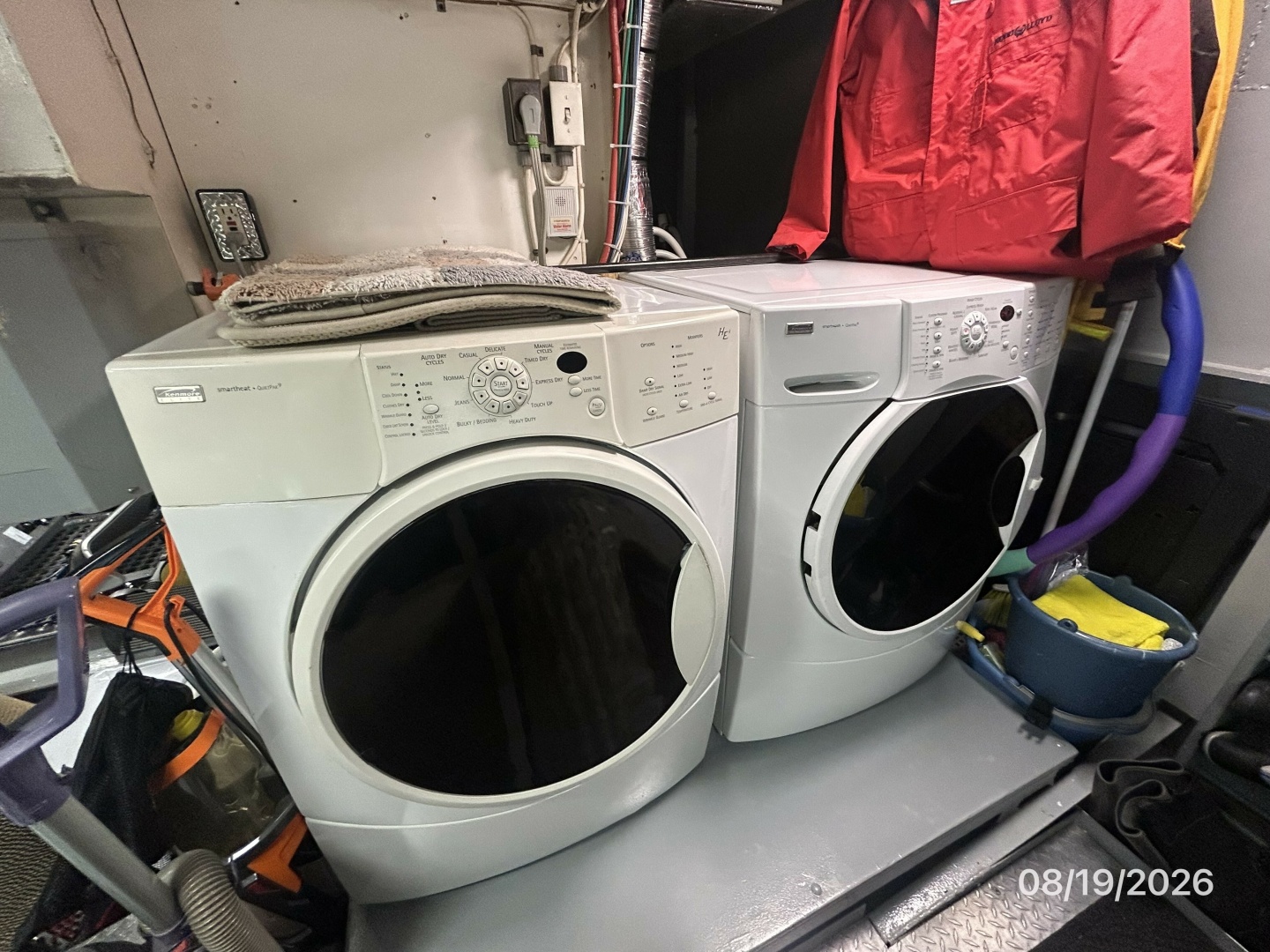 Steel Magnolia washer-dryer