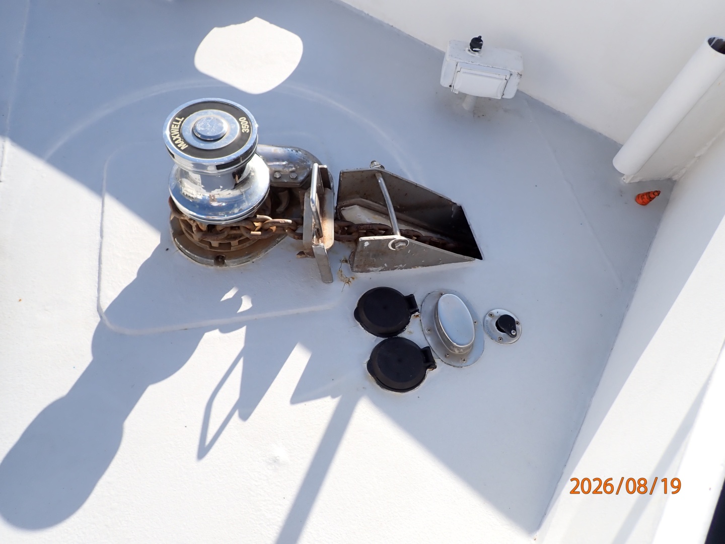 Steel Magnolia anchor windlass2