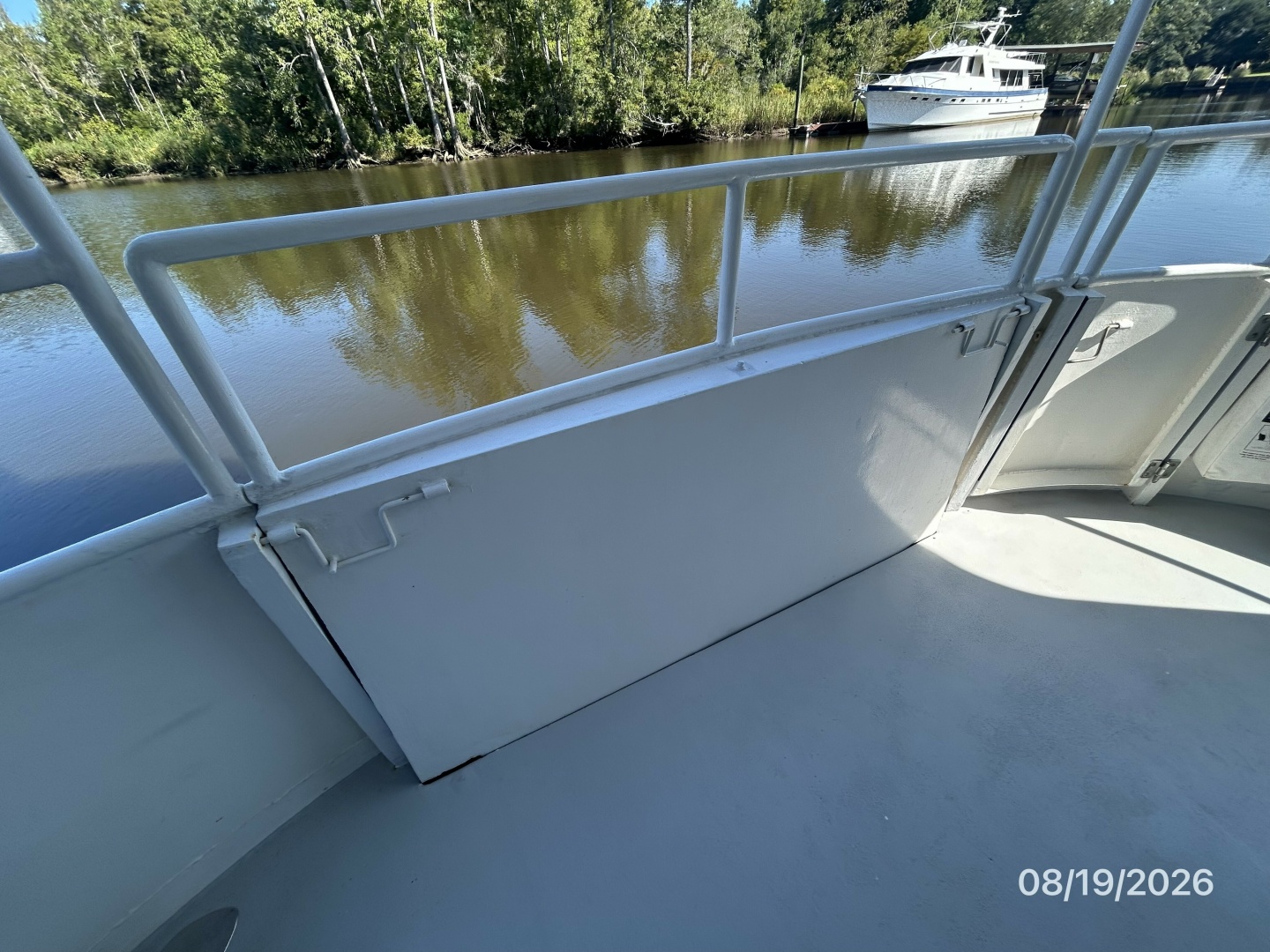 Steel Magnolia swimplatform1