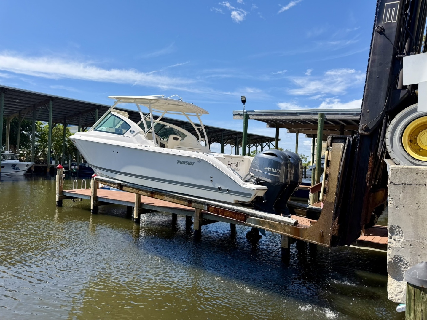 26ft Pursuit Yacht For Sale