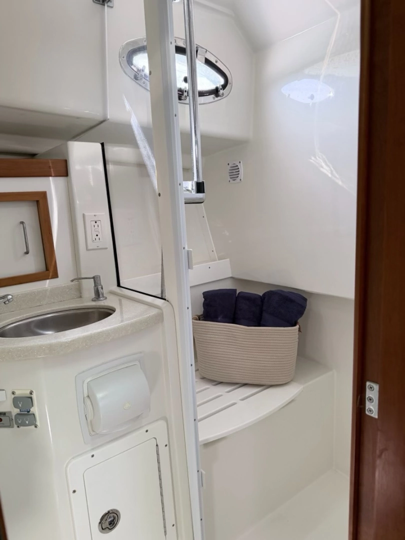 Back Cove 33 Yacht For Sale