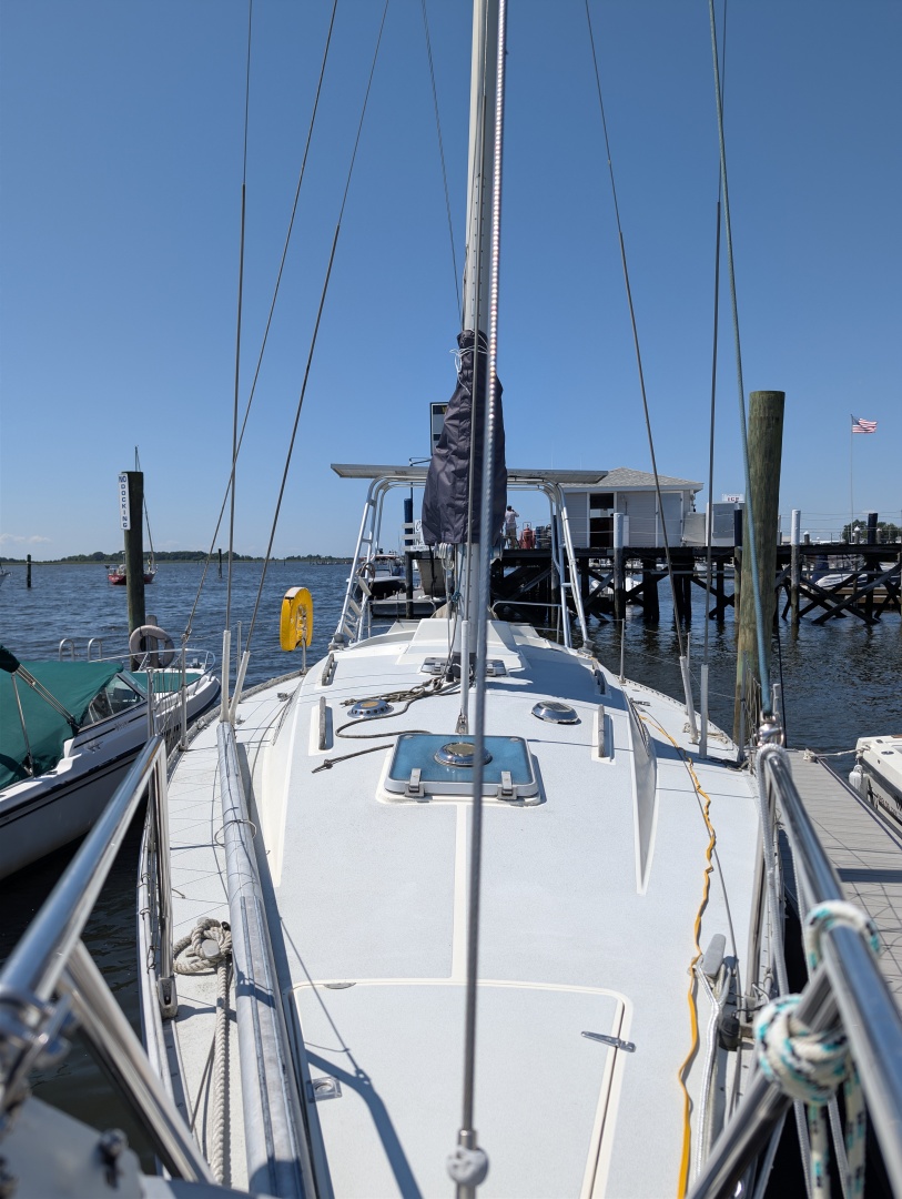 Rendl 34ft Moody Yacht For Sale