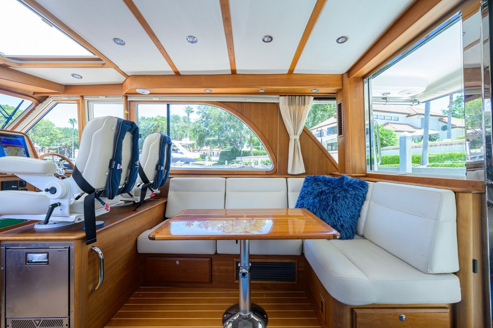 2018 Sabre 45 Salon Express