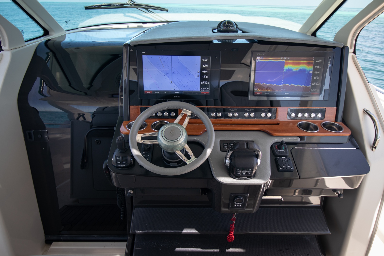 2018 Tiara Yachts 