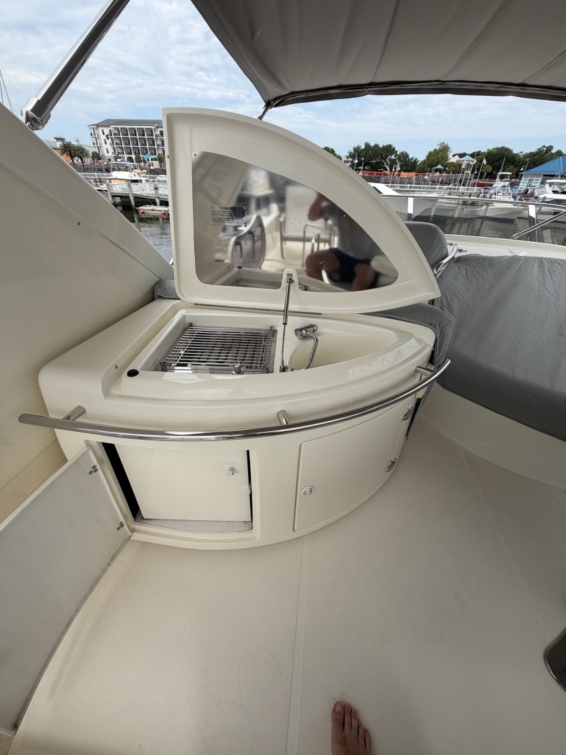 2006 Azimut 55E