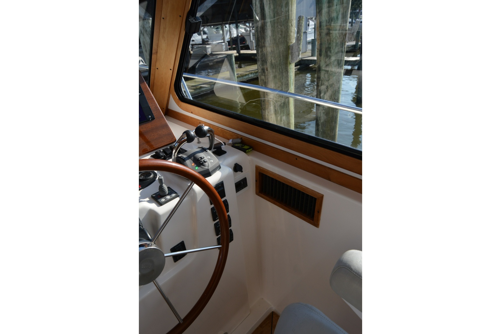 2005 Sabre 38 Express