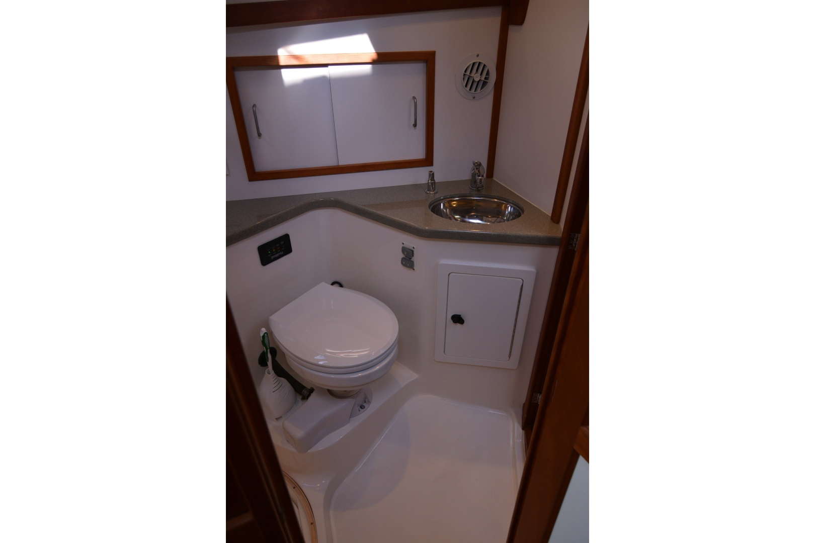 2005 Sabre 38 Express