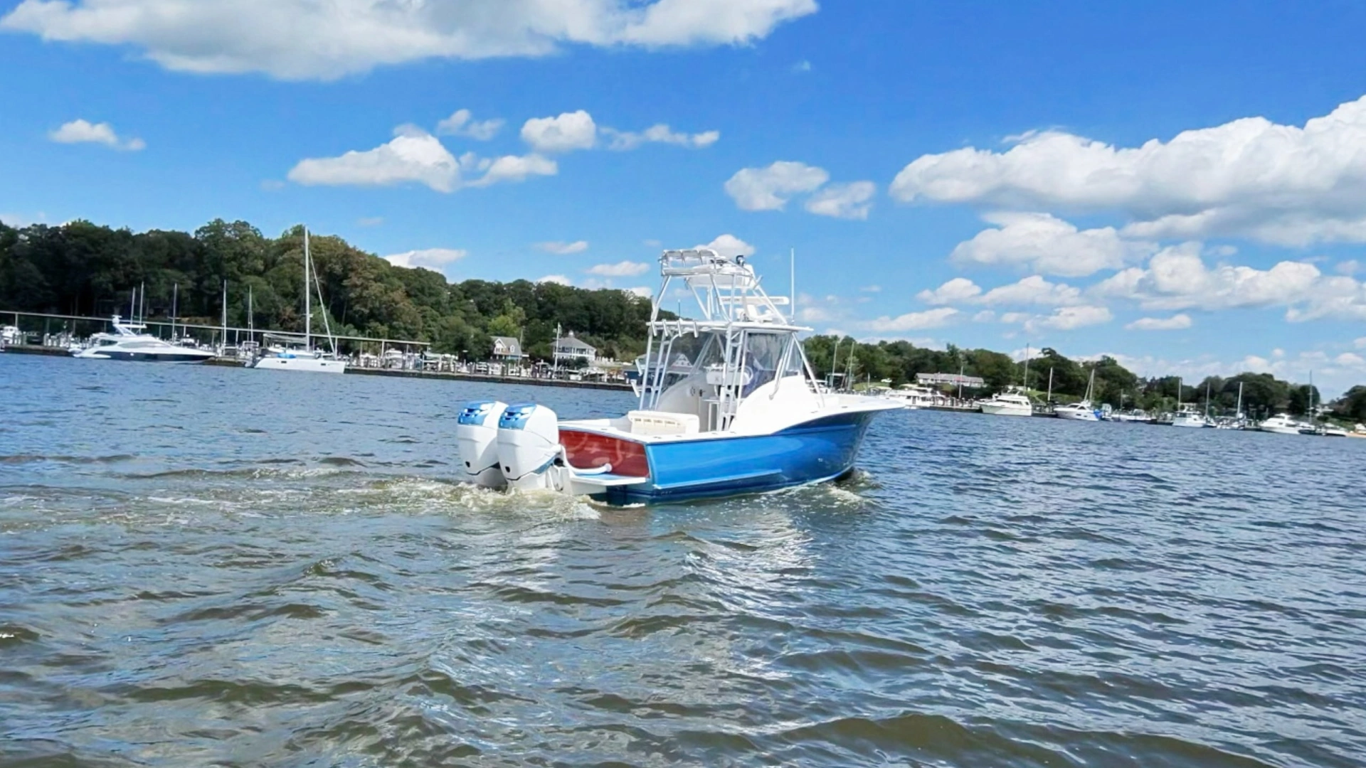 Jarrett Bay 32 Walk Around Yacht For Sale