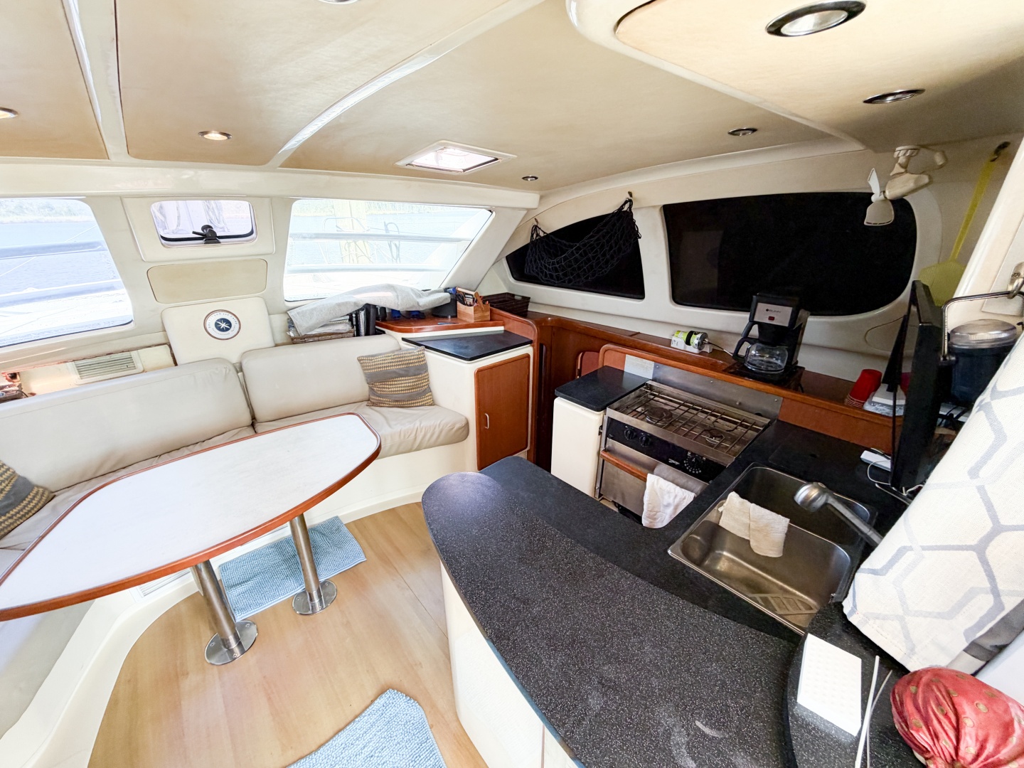MYSTIQUE 40ft Leopard Yacht For Sale