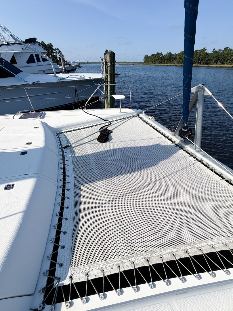 MYSTIQUE 40ft Leopard Yacht For Sale