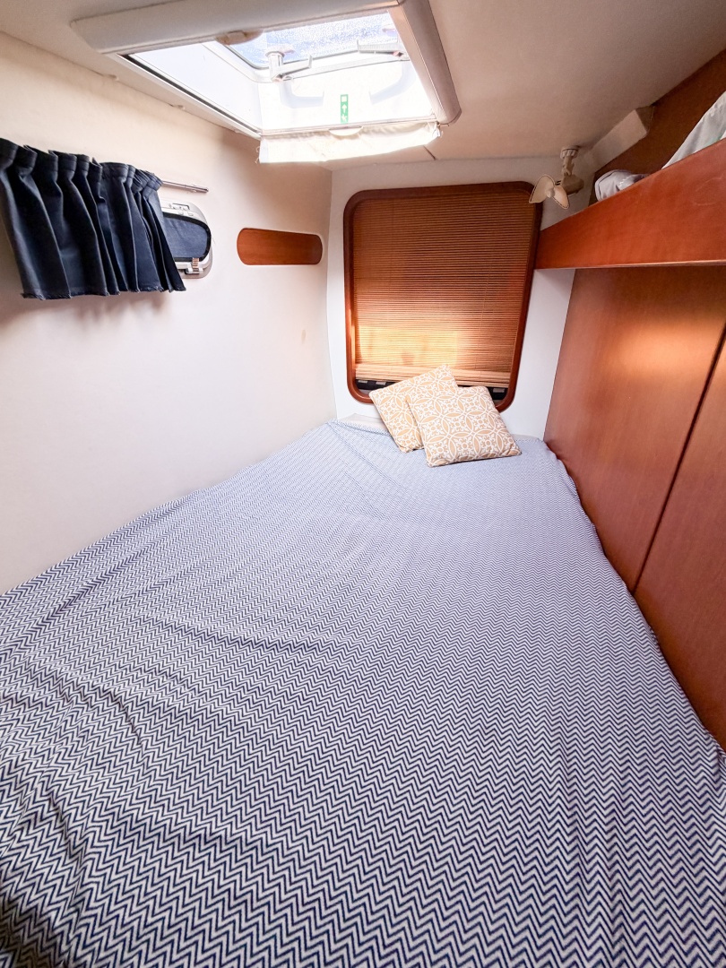 MYSTIQUE 40ft Leopard Yacht For Sale