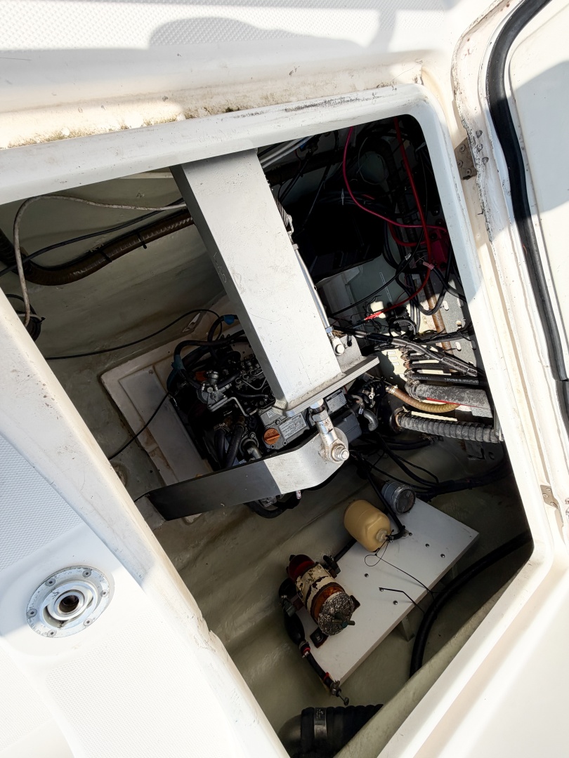 MYSTIQUE 40ft Leopard Yacht For Sale