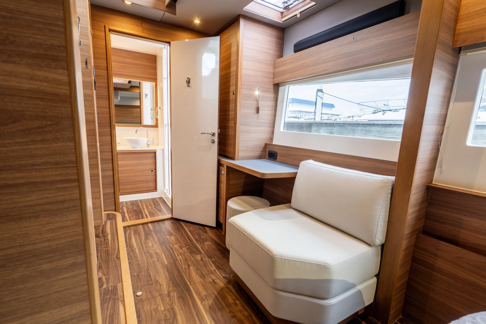 Aquila 54 YACHT Yacht For Sale