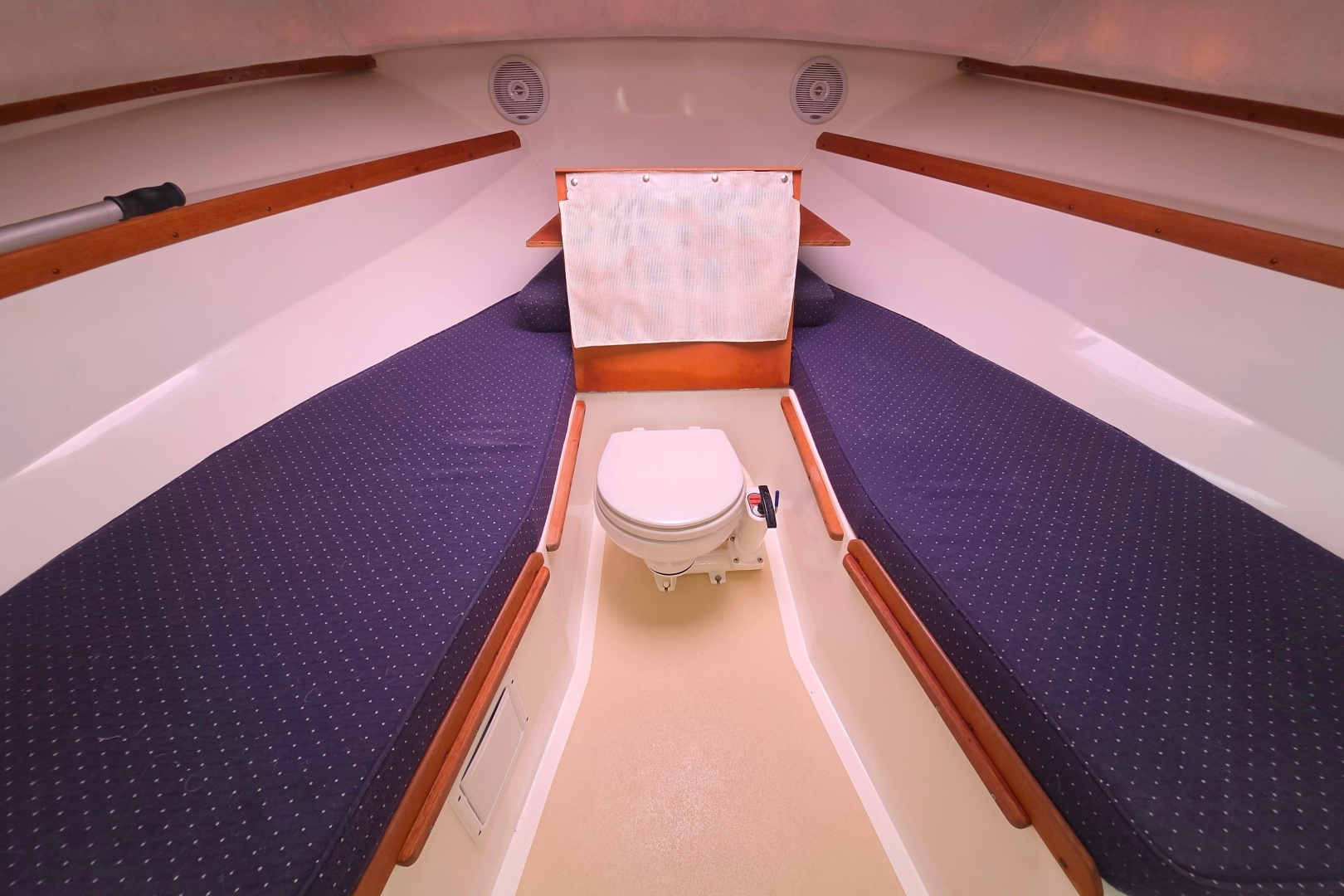 2004 Hunt Yachts Surfhunter 25