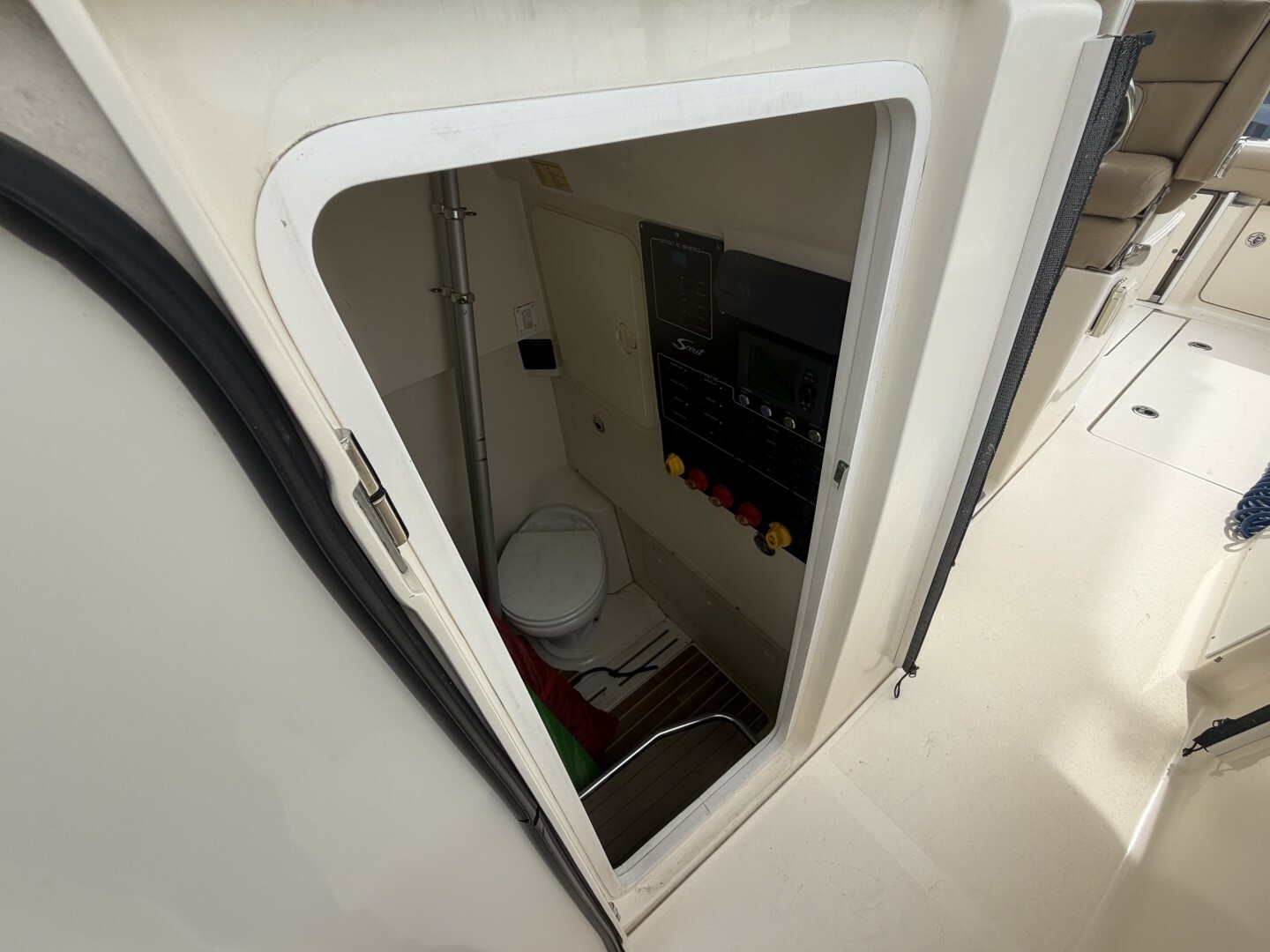 32ft Scout Yacht For Sale