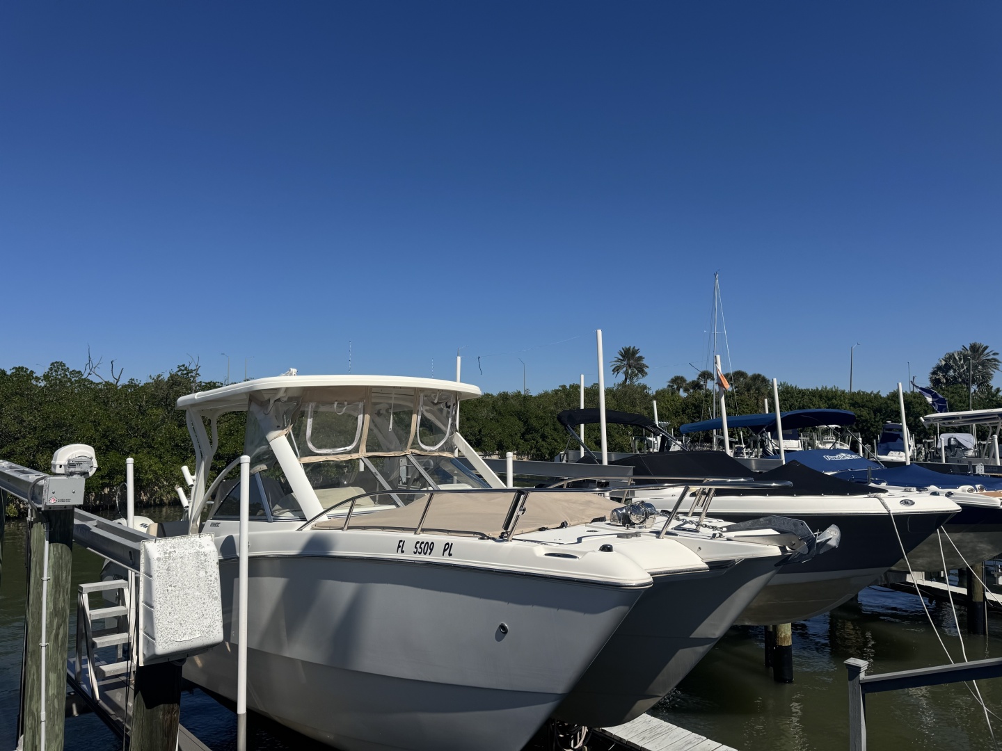 2013 World Cat 255 DC
