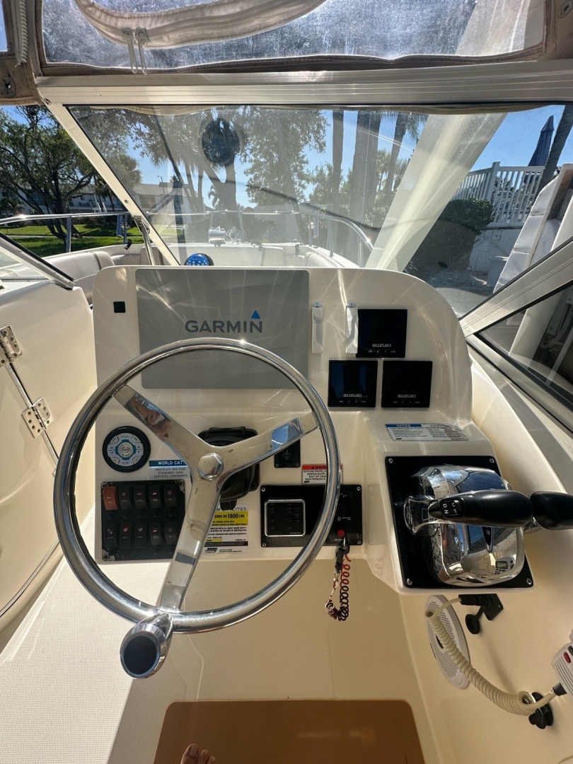 2013 World Cat 255 DC