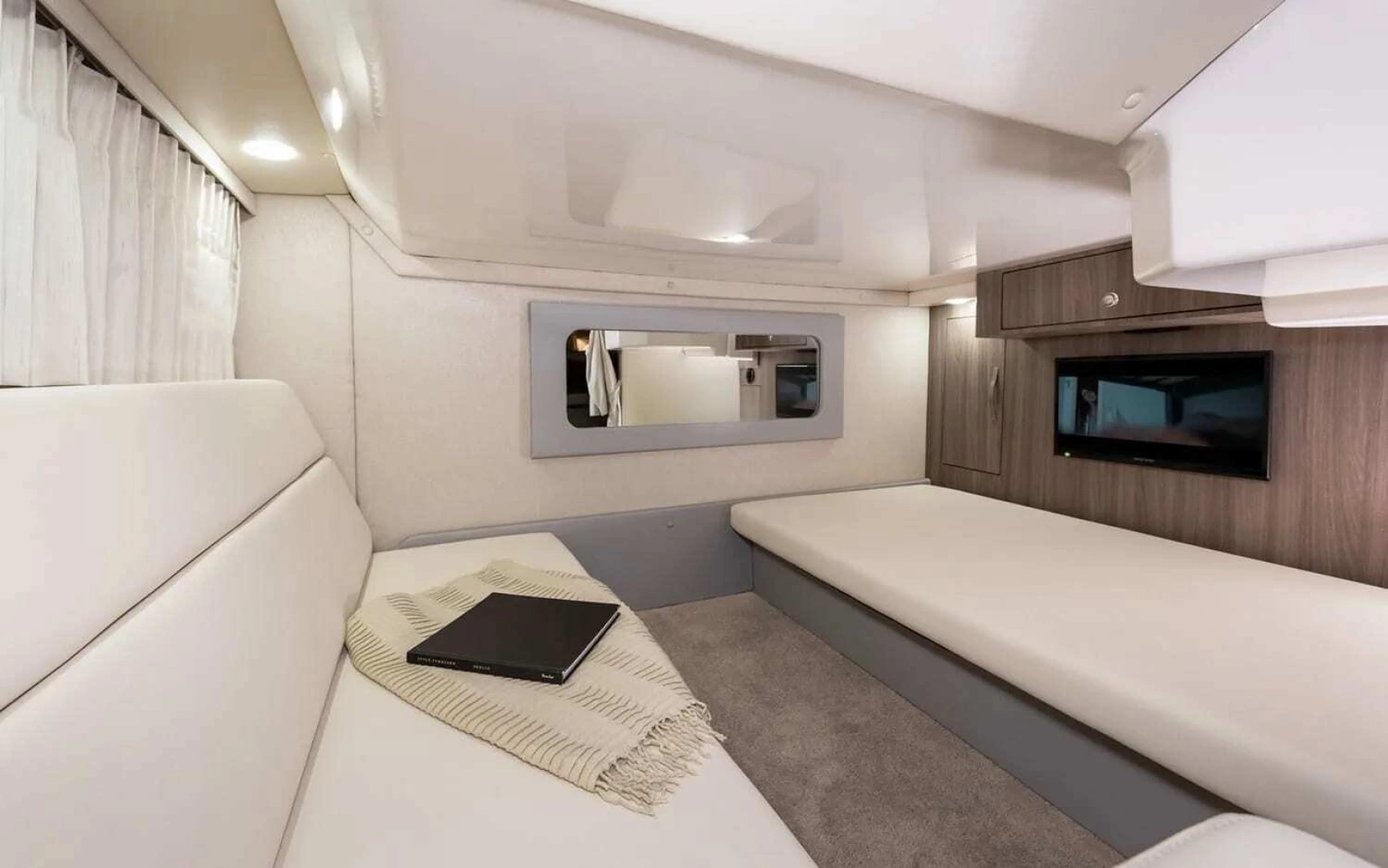 Regal 35 Sport Coupe Yacht For Sale