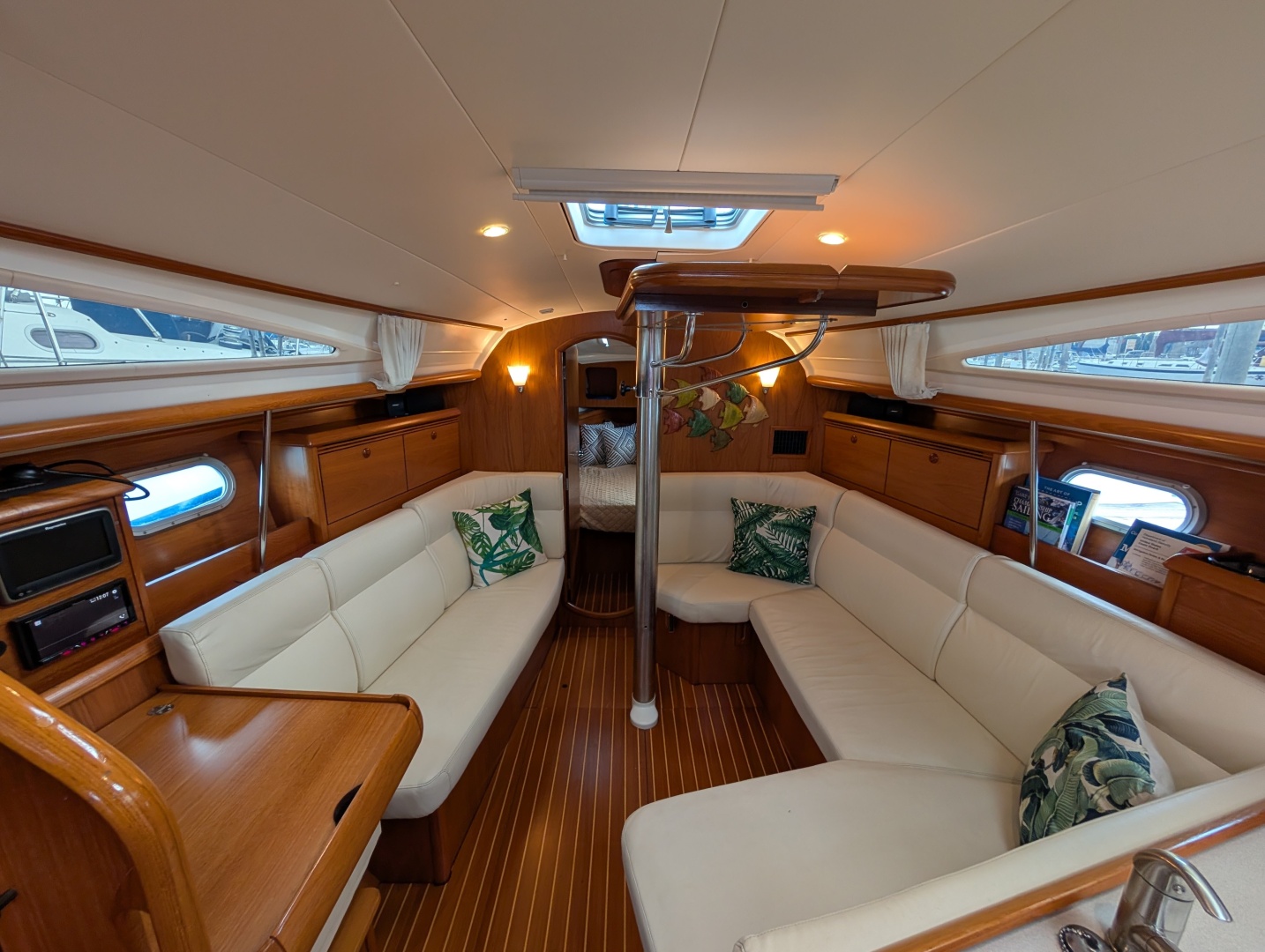 Slip Stream  35ft Jeanneau Yacht For Sale