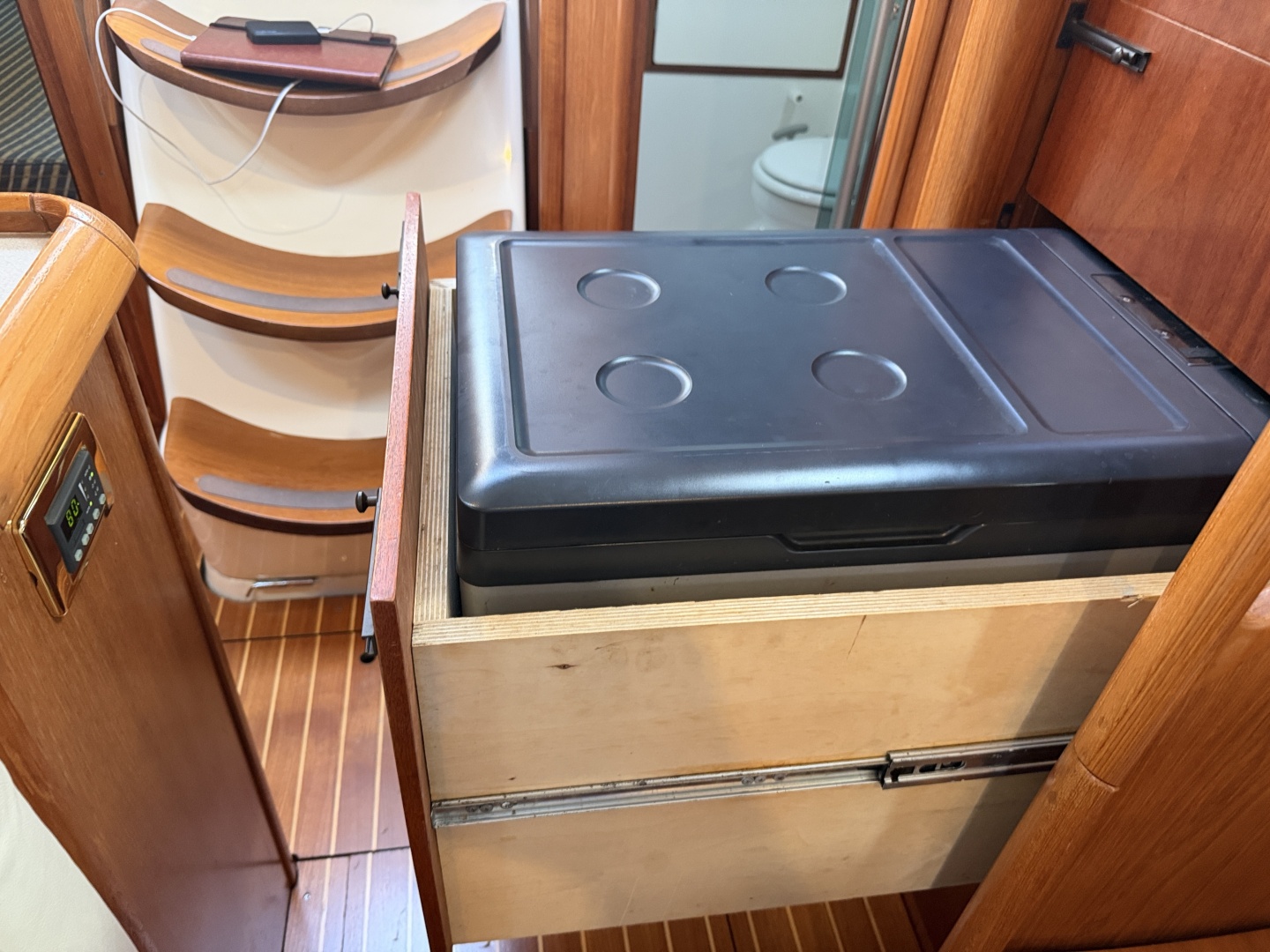 Slip Stream  35ft Jeanneau Yacht For Sale