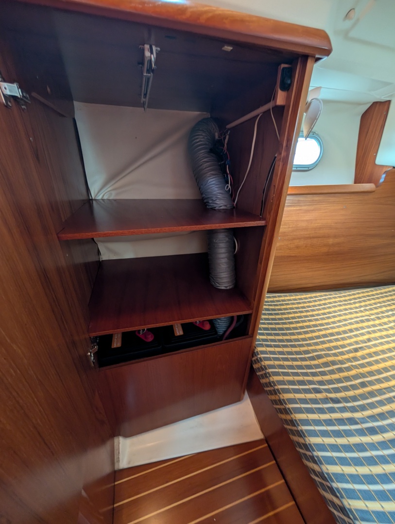 Slip Stream  35ft Jeanneau Yacht For Sale
