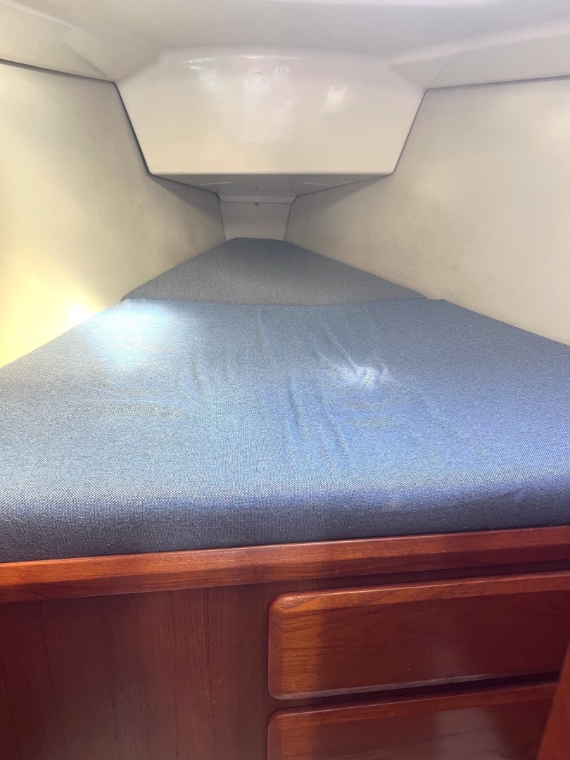 1992 Hunter 33.5