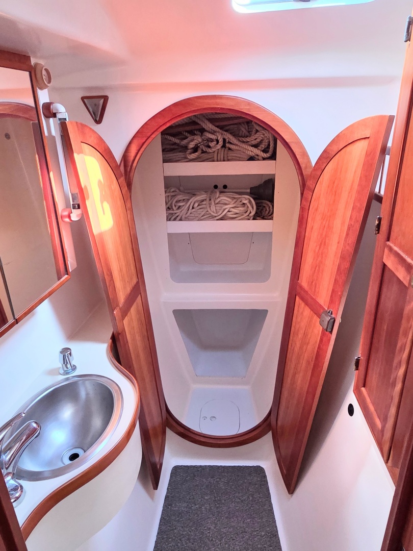 Masquerade 37ft Grainger Yacht For Sale