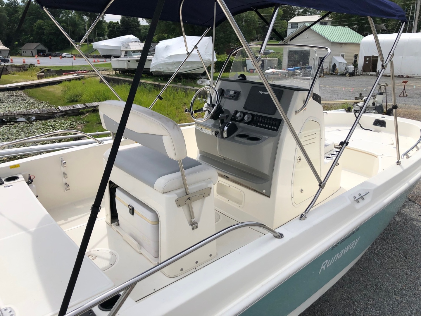 RUNAWAY 20ft Boston Whaler Yacht For Sale RUNAWAY 20ft Boston Whaler Yacht For Sale