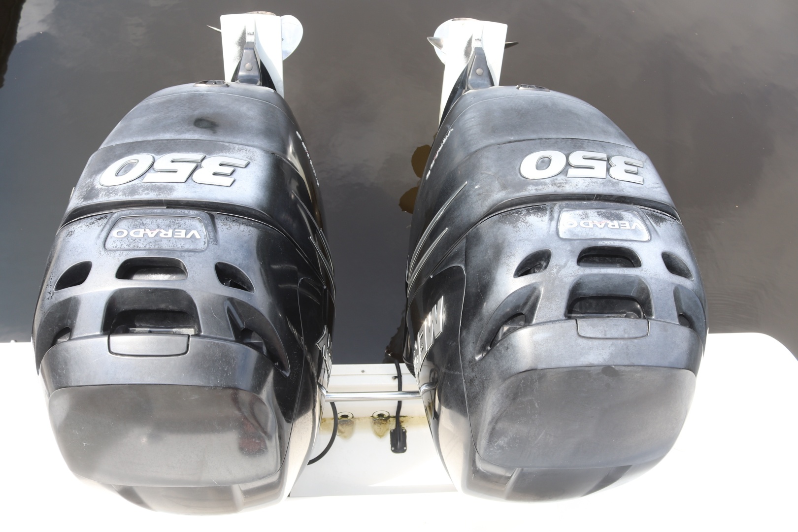 2013 Boston Whaler Outrage
