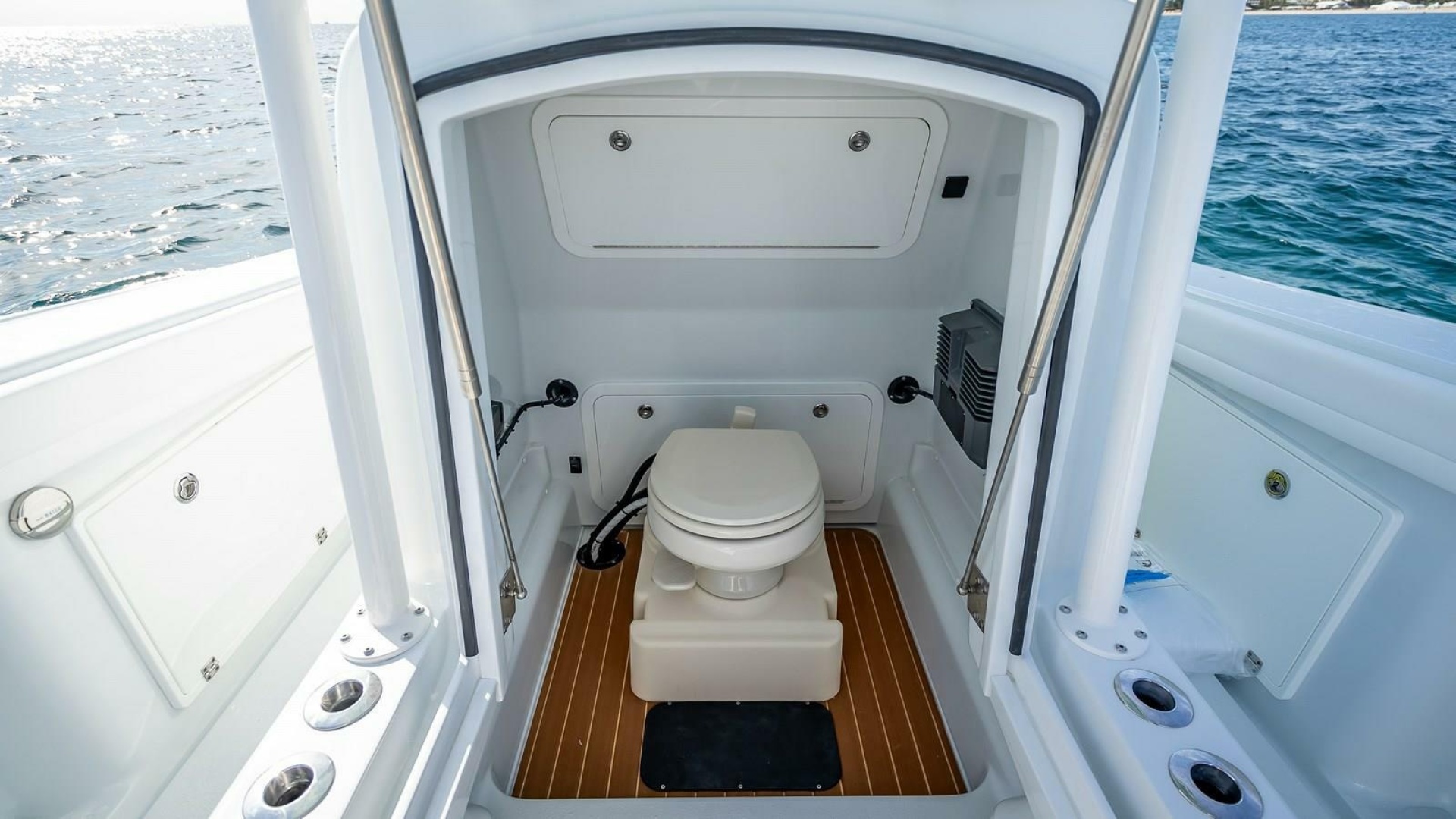 2023 Yellowfin 36 Center Console