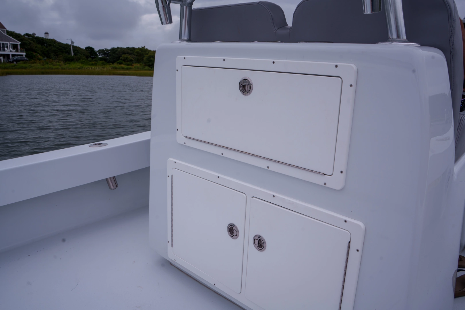 Conch 33 Yacht For Sale