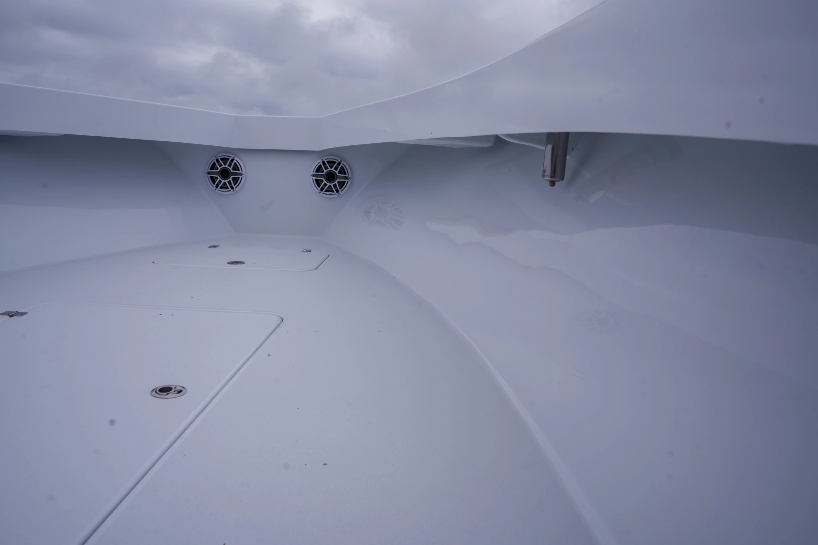 Conch 33 Yacht For Sale