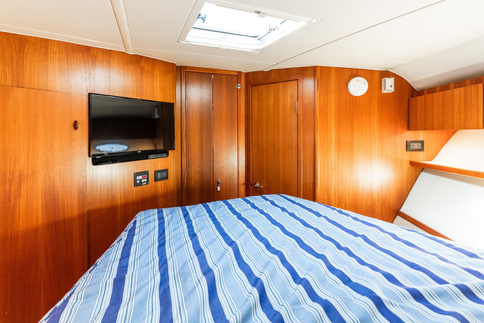 2003 Tiara Yachts 3800 Open