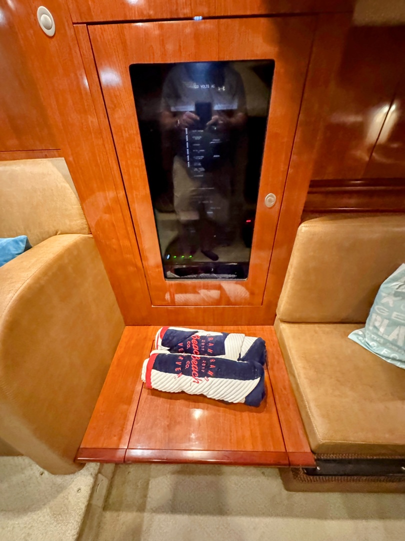 2005 Sea Ray 390 Sundancer
