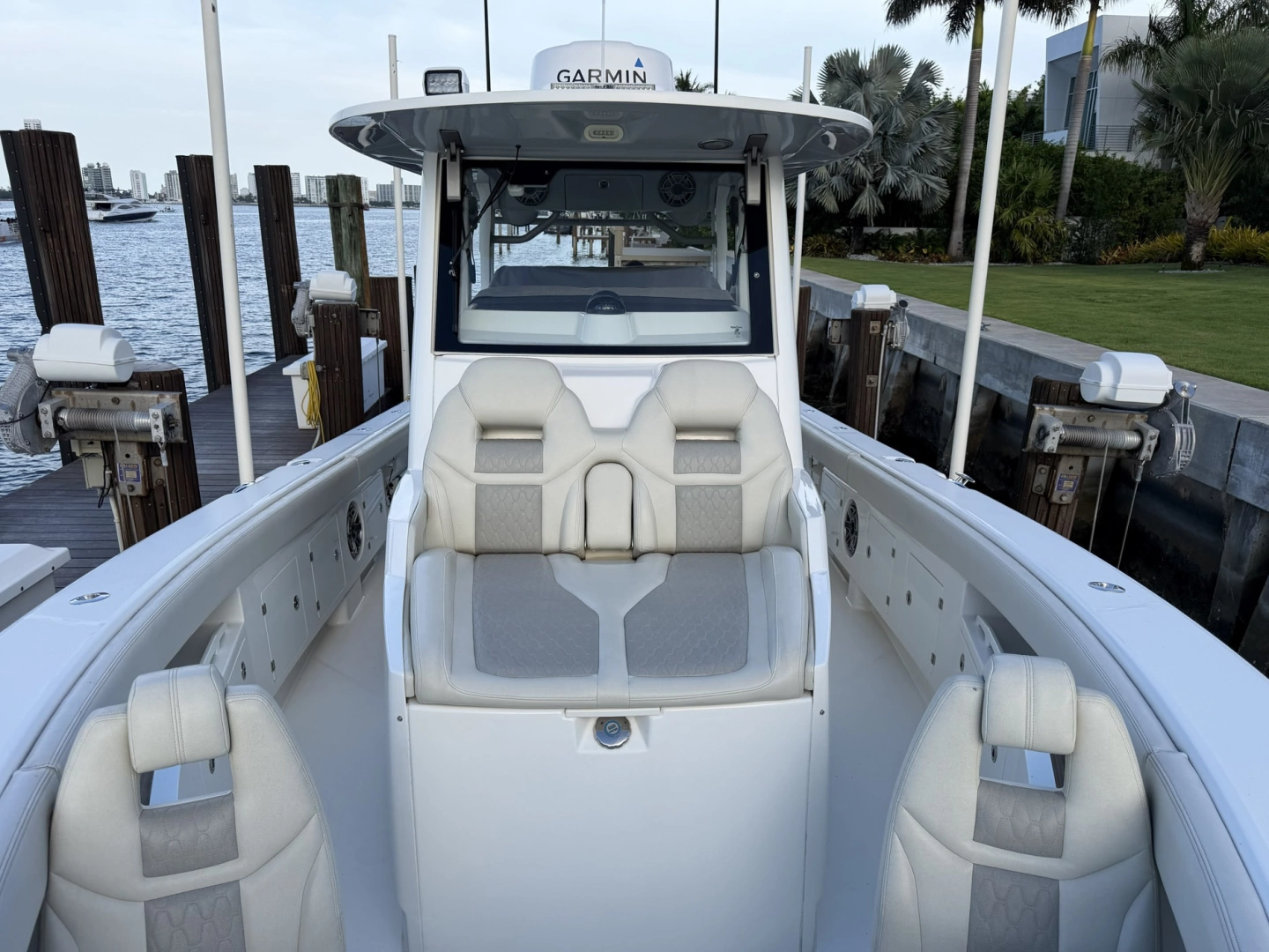 Solace 345CC Yacht For Sale