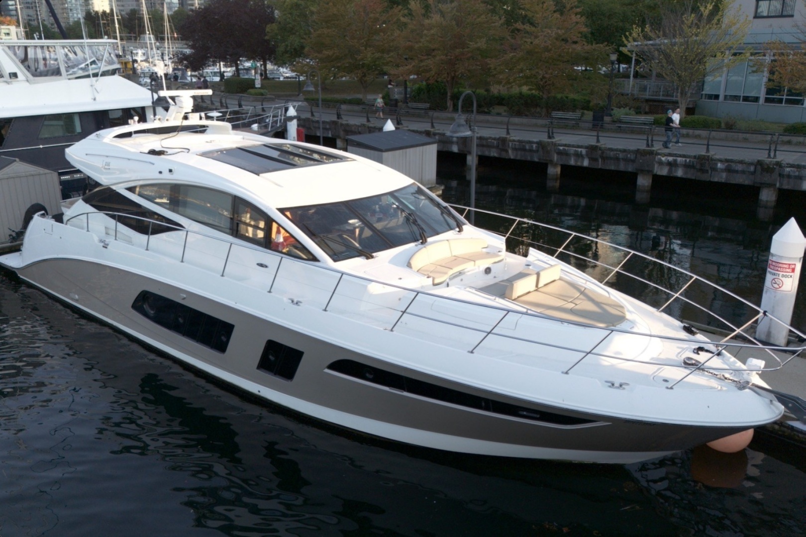 2015 Sea Ray L650