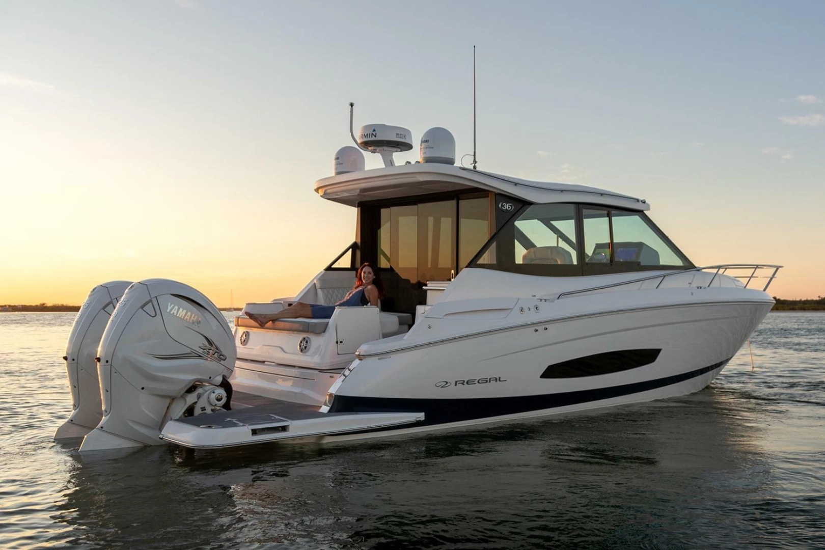 Regal 36 XO Yacht For Sale