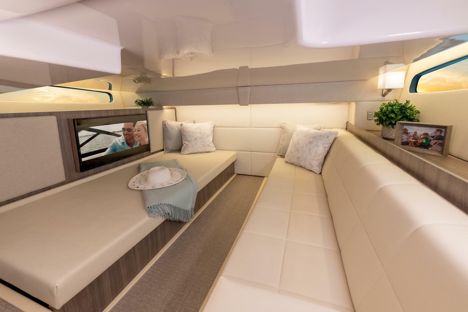 2023 Regal 36 XO