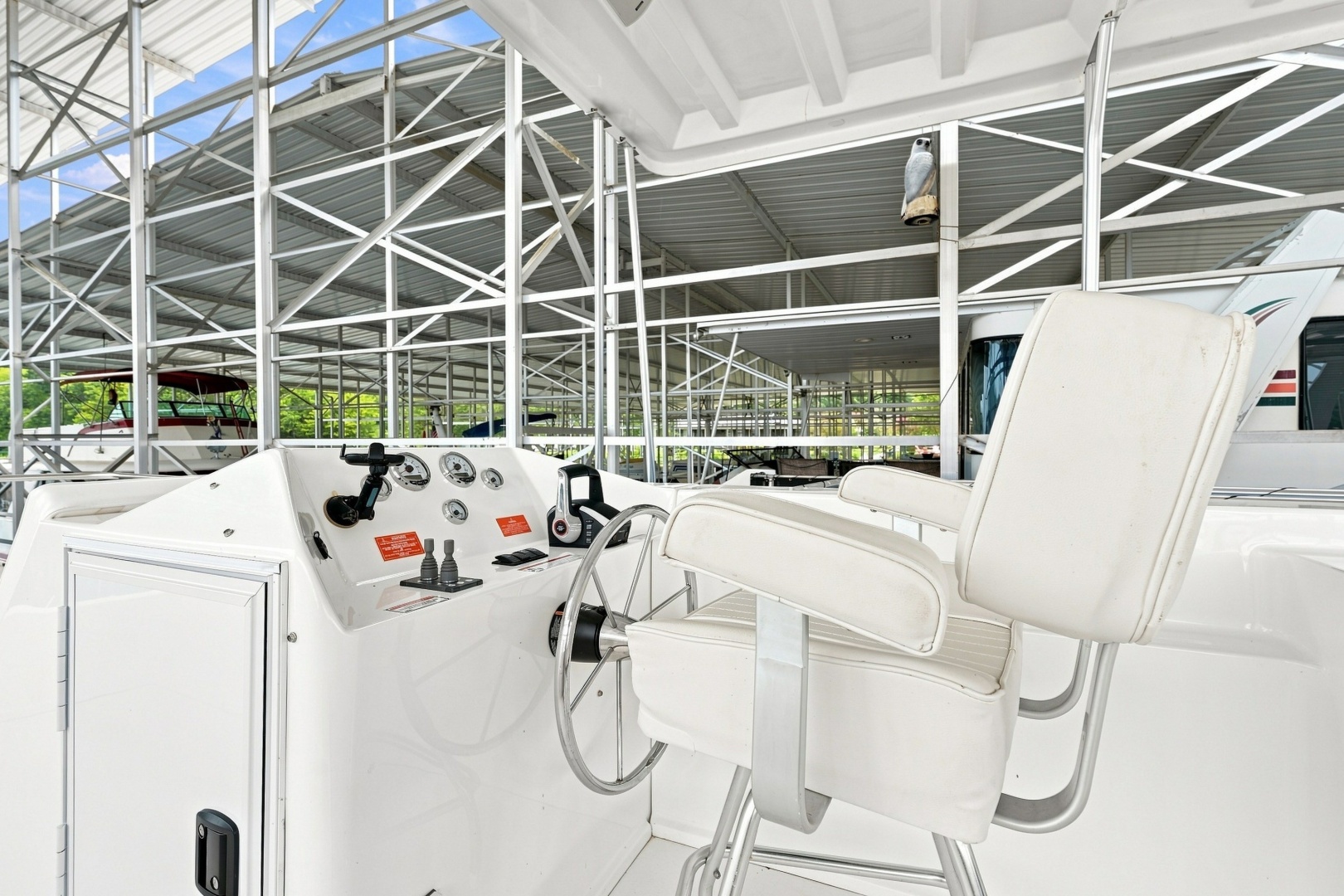 OFF DUTY 77ft Sumerset Yacht For Sale