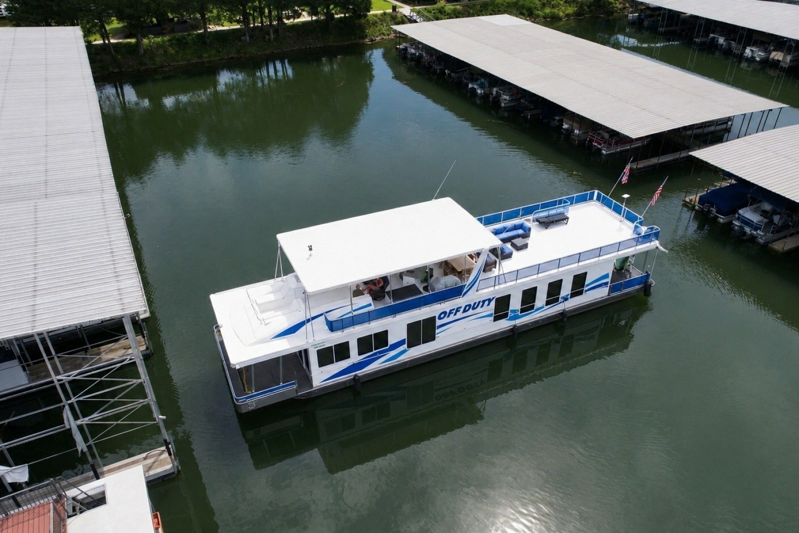 OFF DUTY 77ft Sumerset Yacht For Sale