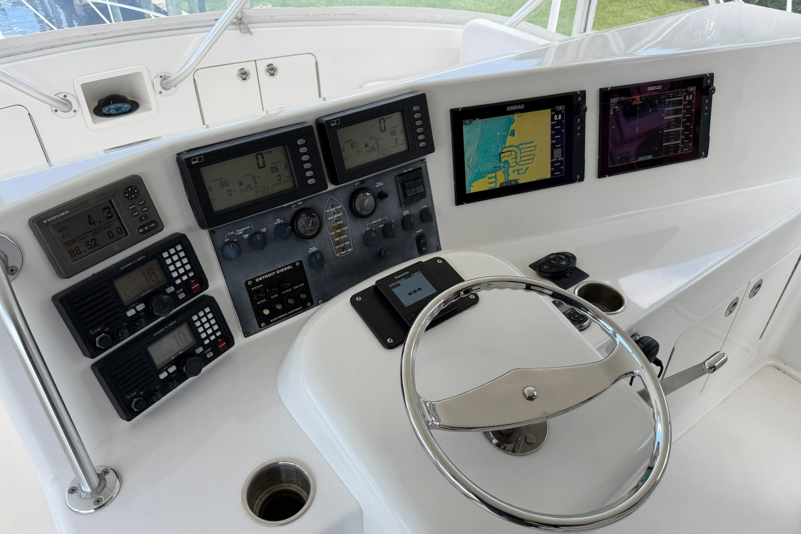 Post 50 Convertible Yacht For Sale