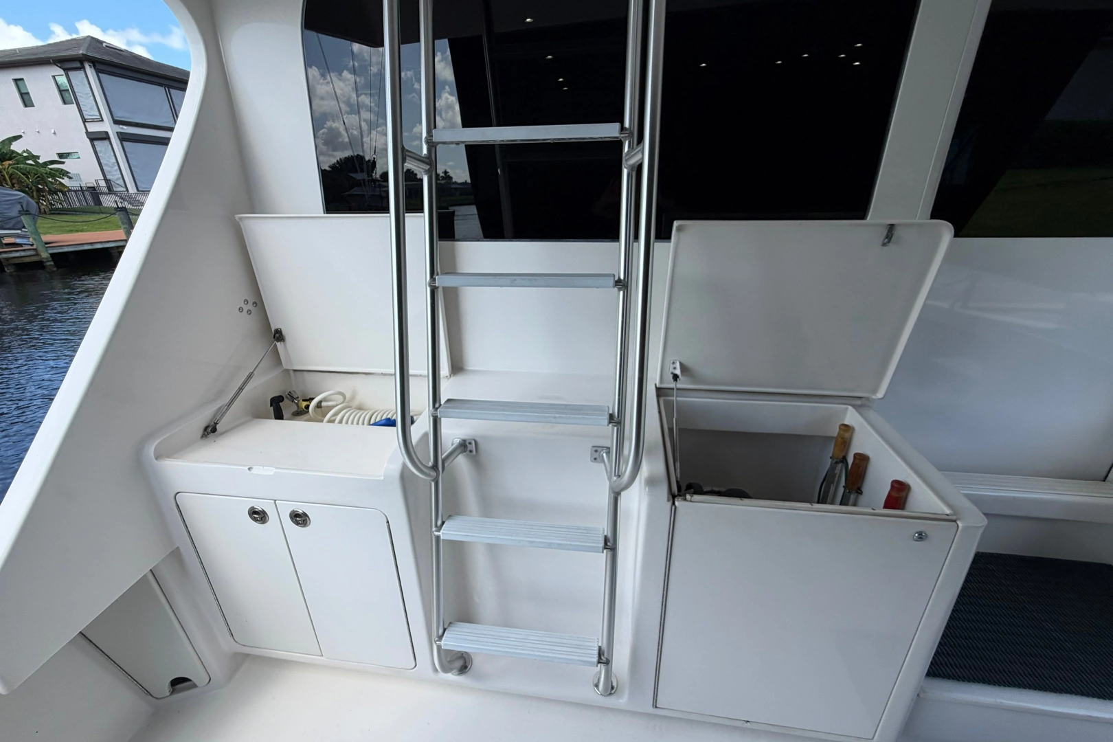 Post 50 Convertible Yacht For Sale