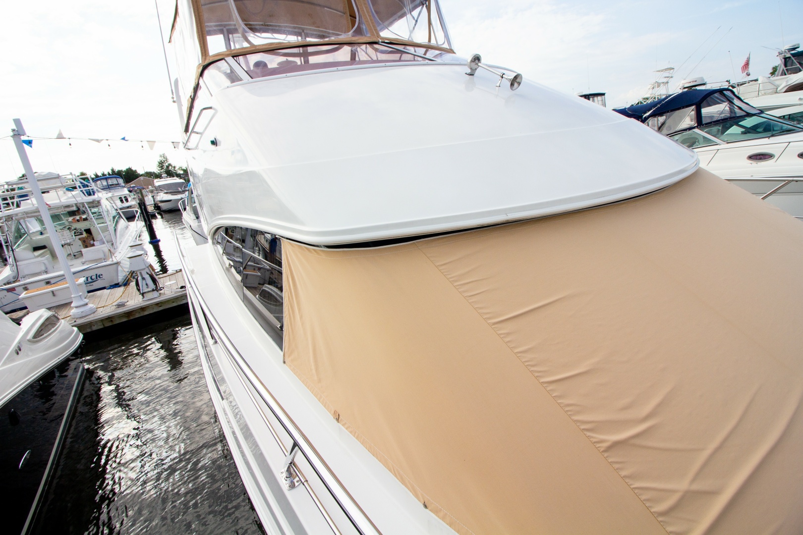 2006 Carver 33 Super Sport