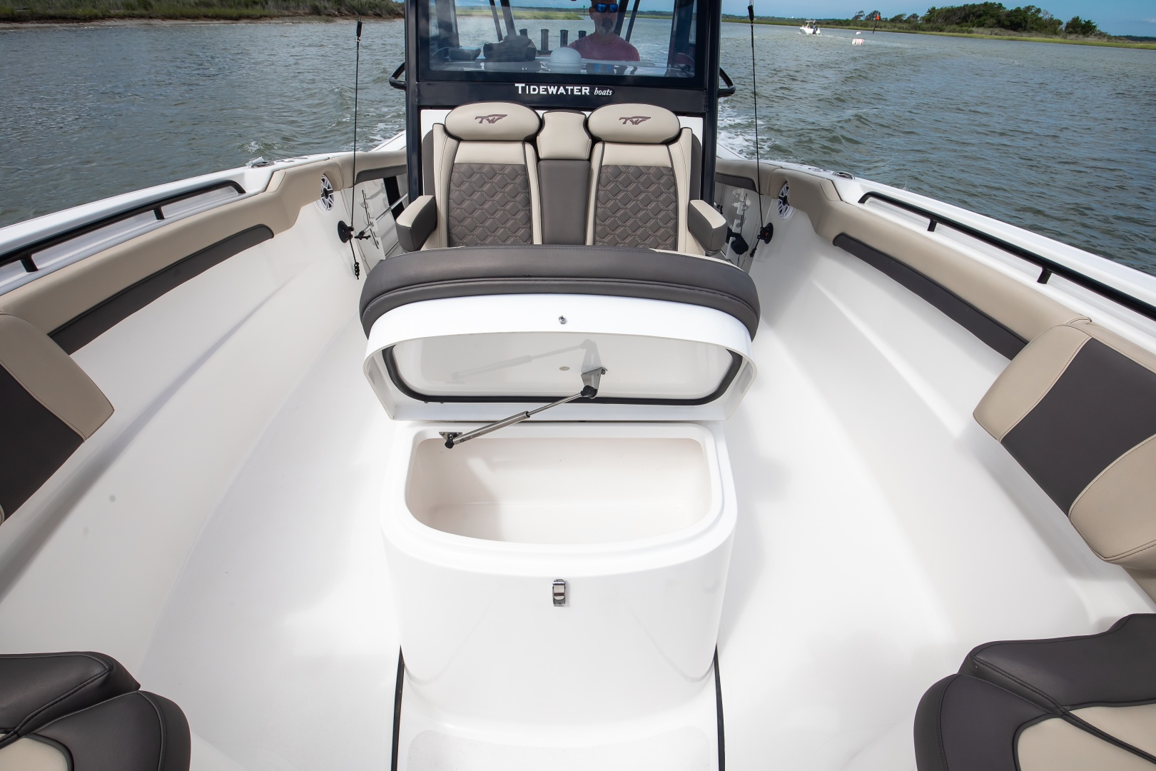 2023 Tidewater 320 CC Adventure