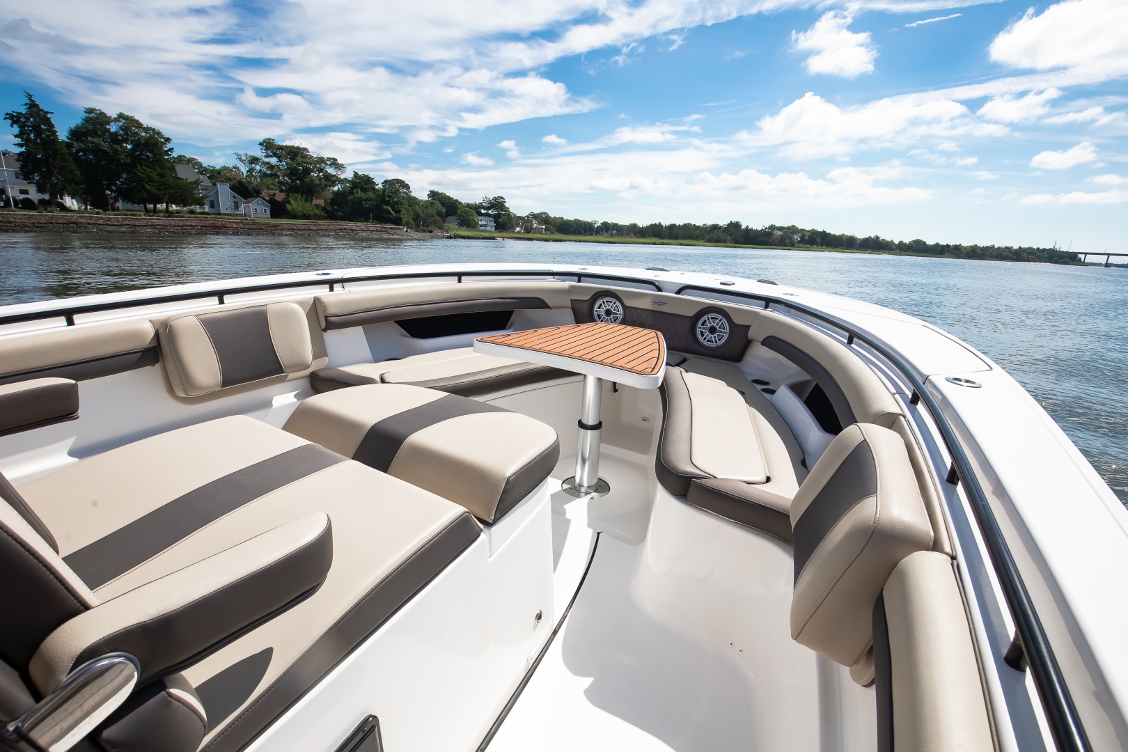 2023 Tidewater 320 CC Adventure