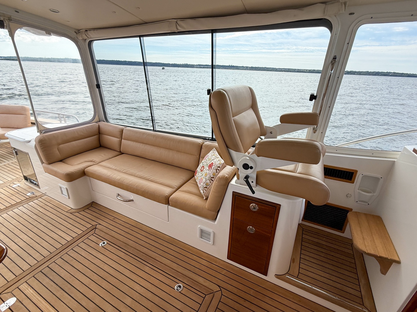 Casta Diva 50ft MJM Yacht For Sale