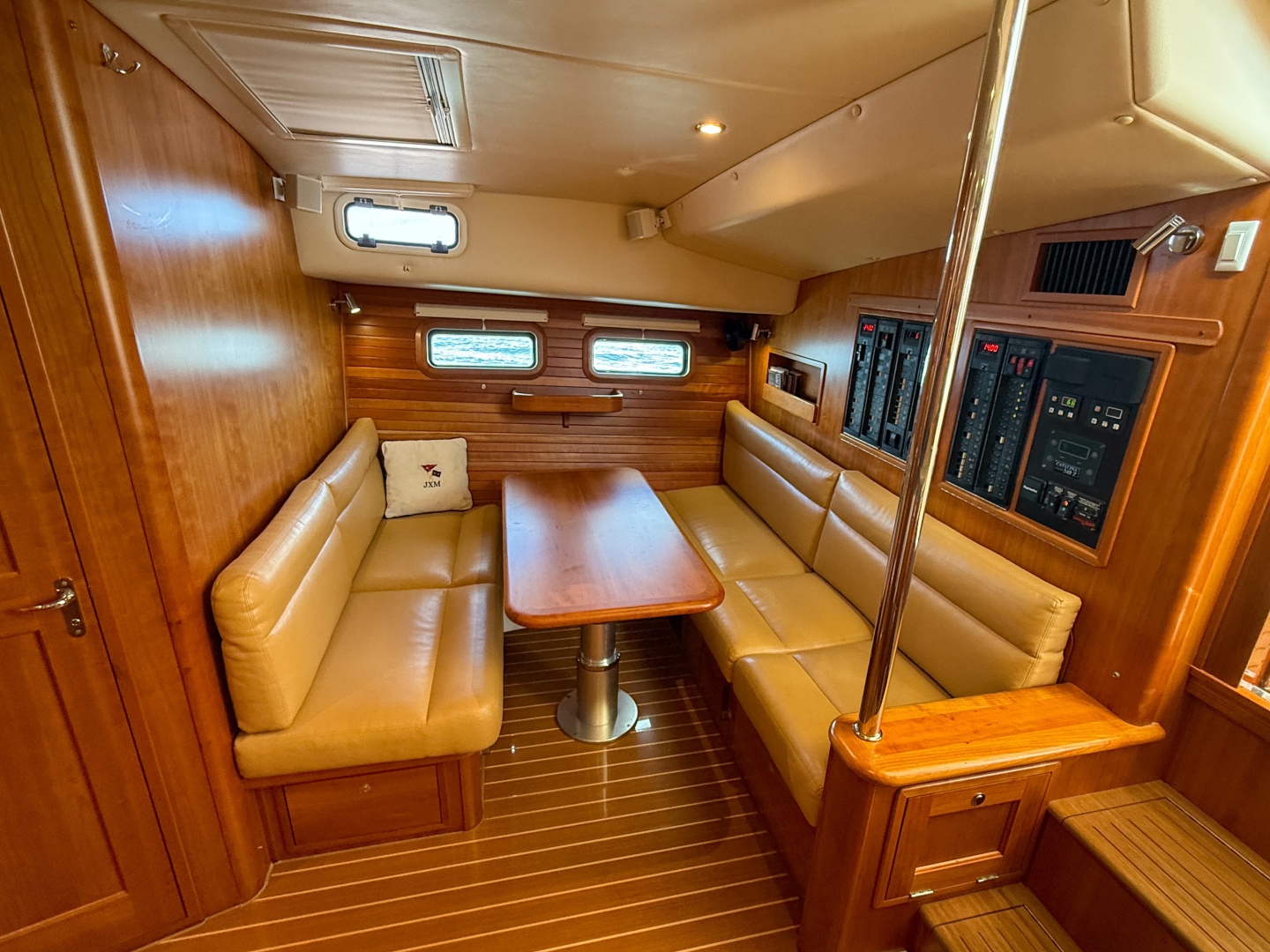 Casta Diva 50ft MJM Yacht For Sale